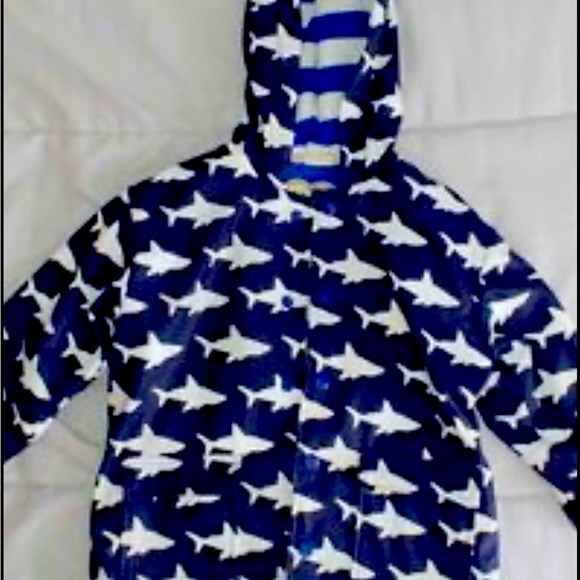 Blue rain coats with sharks - Picture 1 of 2